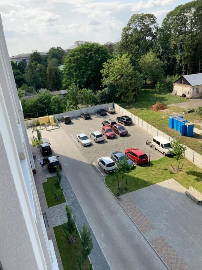 дизайнерський центр Vip: стильне з електрозаправкою