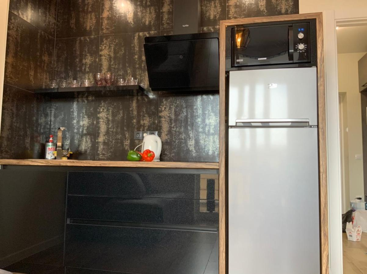 дизайнерський центр Vip: стильне з електрозаправкою * Rivne