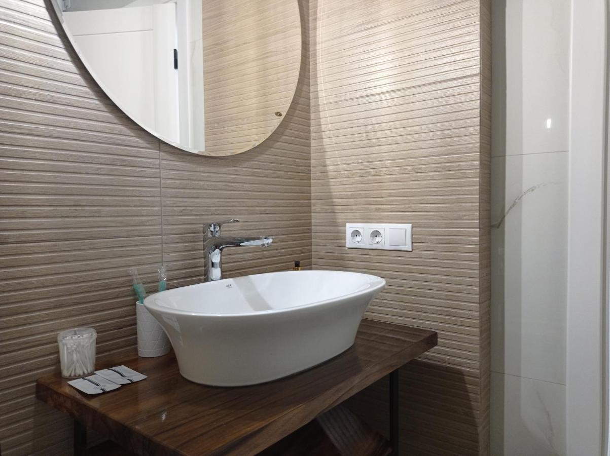 дизайнерський центр Vip: стильне з електрозаправкою Apartment *